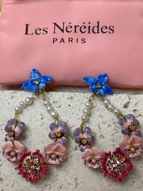 Authentic Les Néréides Paris floral pearl drop earrings 🌸✨